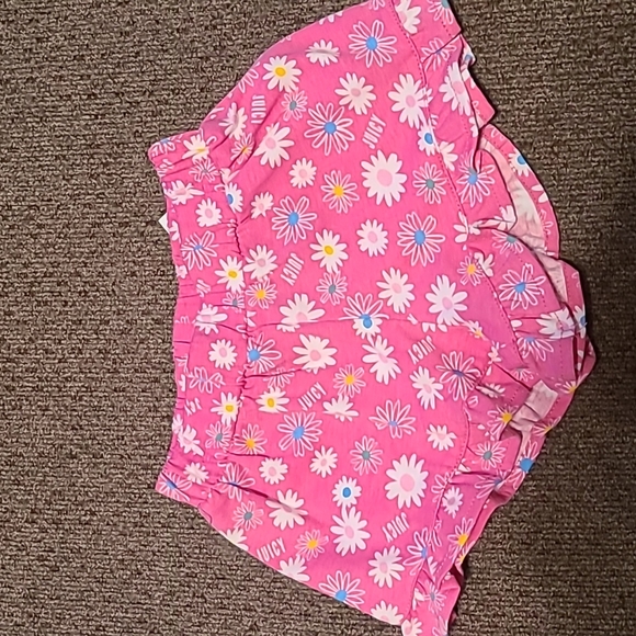 JUICY COUTURE BRAND TODDLER GIRL'S RUFFLED FLORAL PINK SHORTS SIZE 2T - Picture 1 of 6